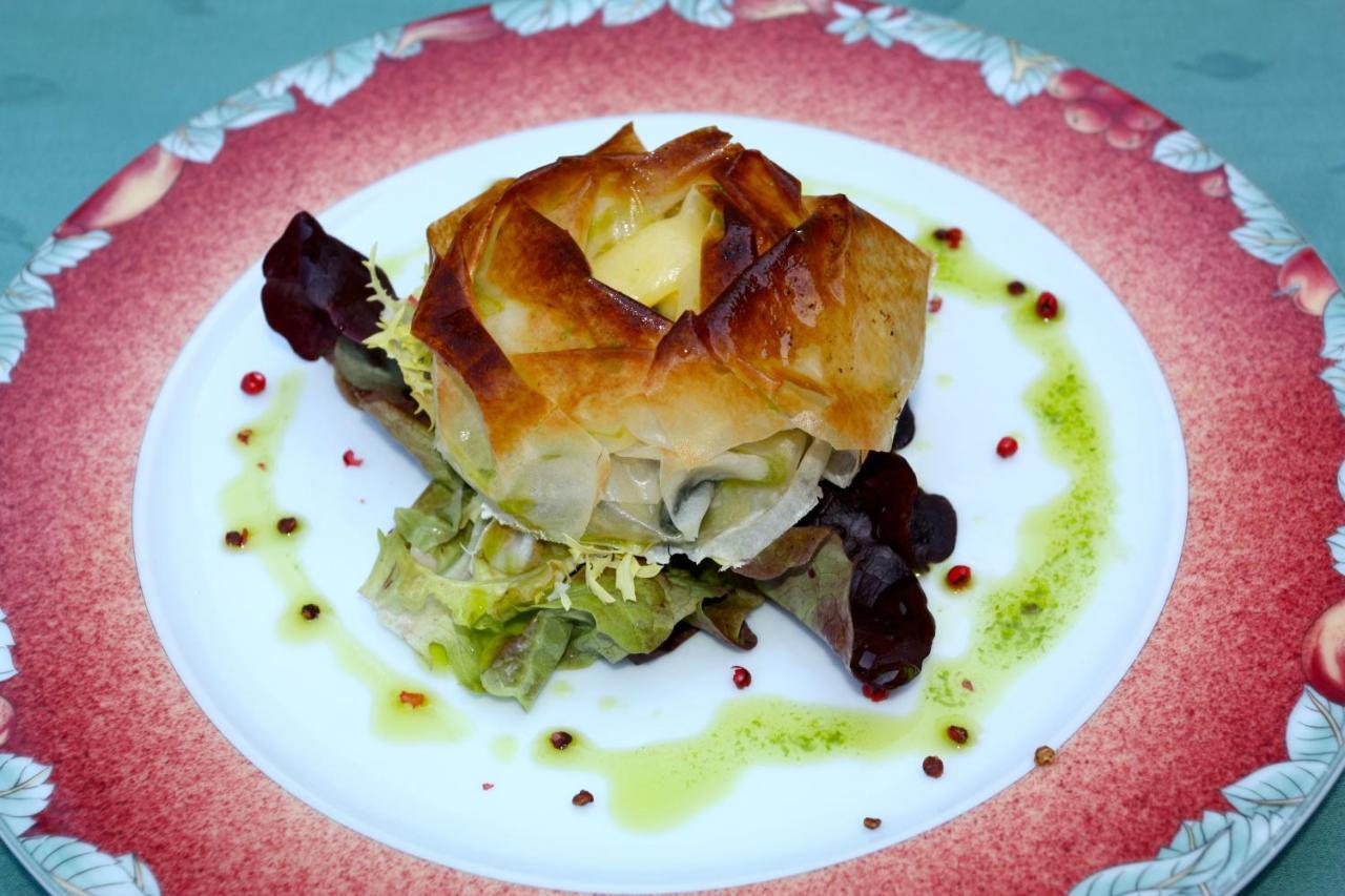 Hotel Restaurant Des Deux Vallees Entraygues-sur-Truyère Екстериор снимка